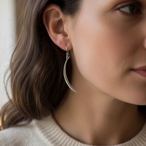 925 sterling silver great shape talon mini slim crescent solid wire drop earring